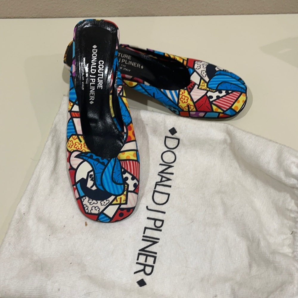 Donald j Pliner Shoes size 7 1/2 m